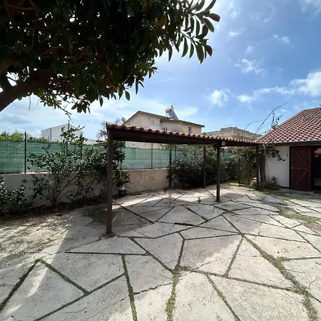 Harmony House Homestay *